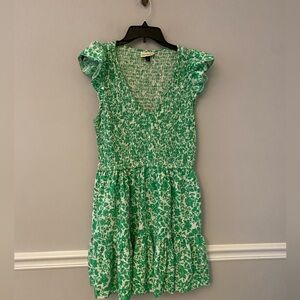 Universal thread green floral print tiered dress. M
